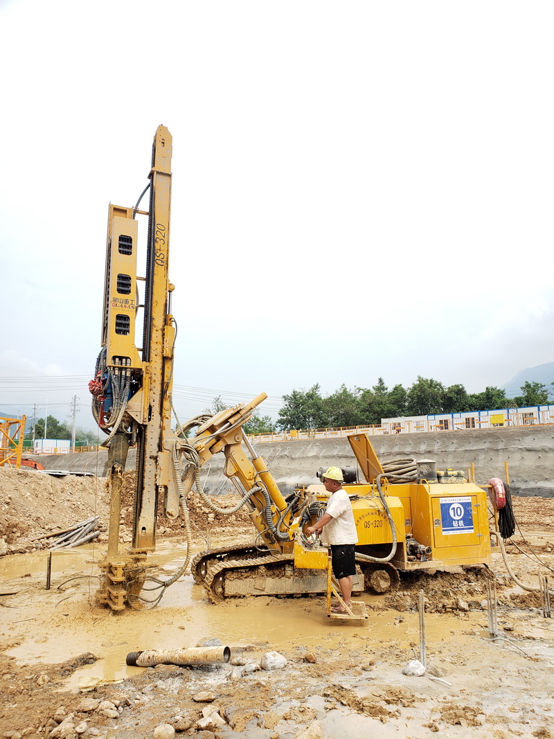 福建二建福州高新区美术中等职业学校1.jpg